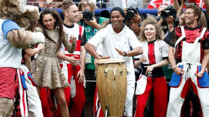 Ronaldinho, Lebah Proletar Negeri Samba